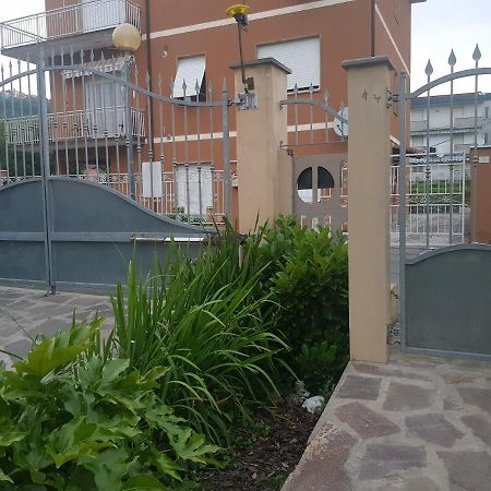 B&B La Damigiana Fioi Piano di Follo ภายนอก รูปภาพ